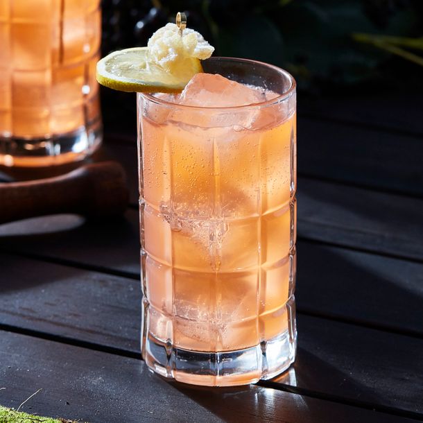 Johnnie Walker Red Label & Jasmine Tea